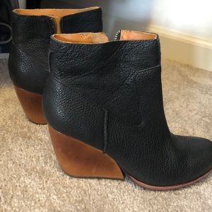 Kork-Ease black booties barely worn!  LEATHER